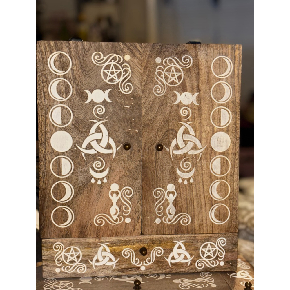 Brown & White Wooden Jewelry Organizer